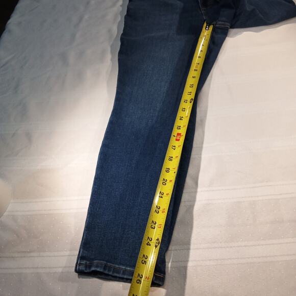 Talbots Women’s Jegging Jeans Size 14P Petite Talia Wash Mid-Rise Stretch Denim - Picture 8 of 9